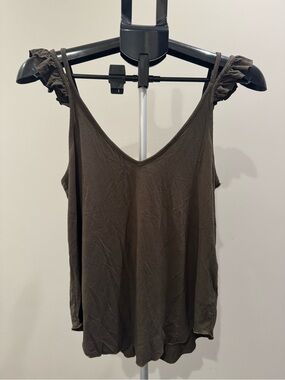 CHASER Cold Shoulder Cool jersey Ruffle Blouse in Mountain (Dk Green) size Small